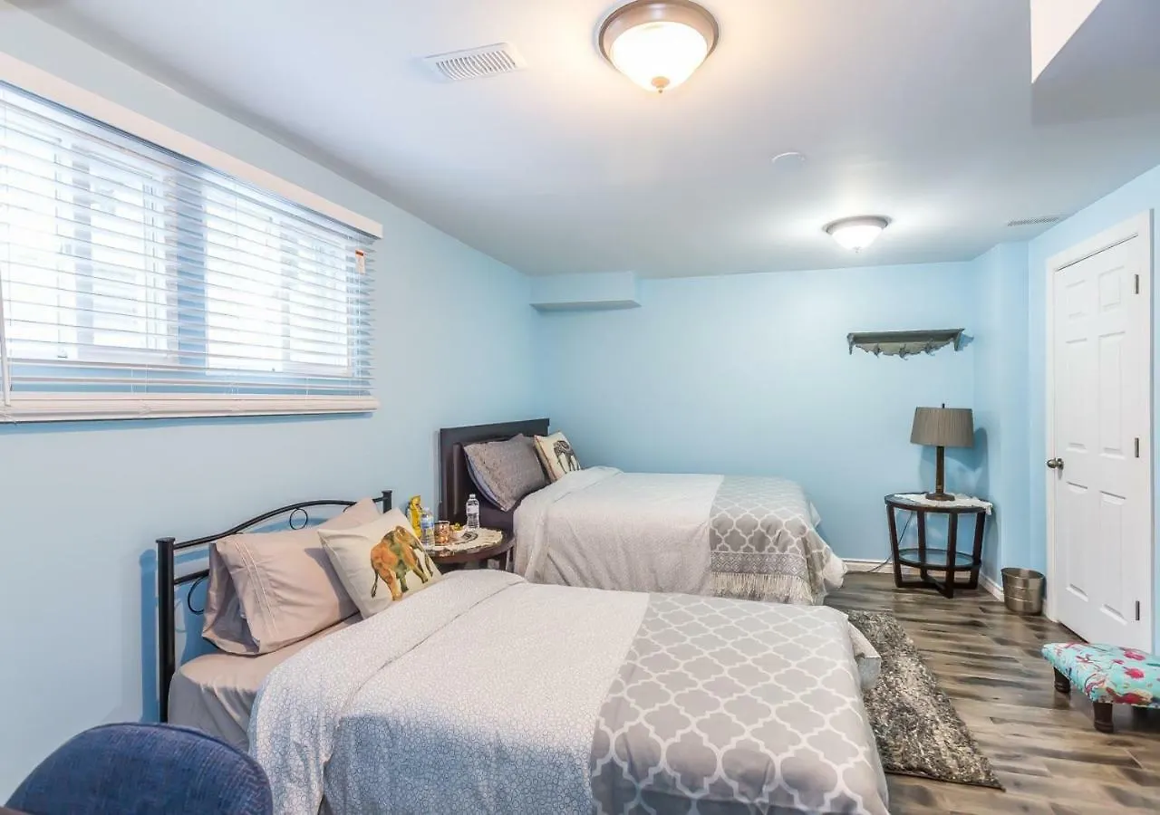 Maison d'hôtes Affordable Guest Home At York U Toronto